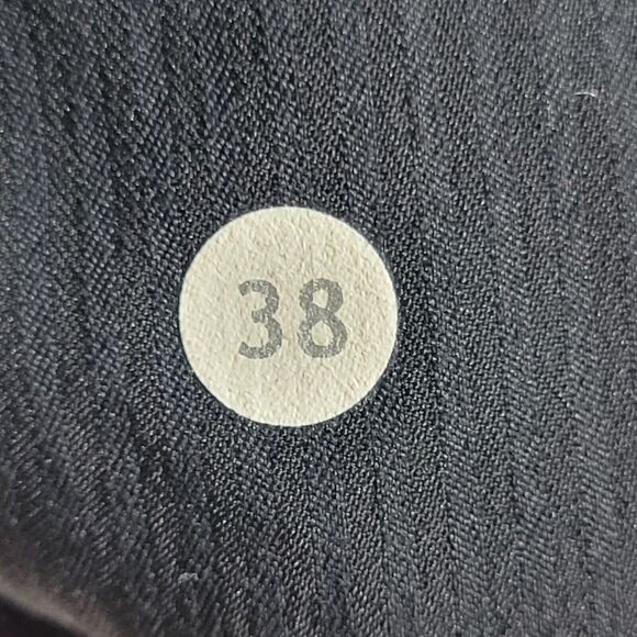 Lululemon 9" Union Shorts Mens 38 Maroon Gray Chambray Performance Chino - Picture 9 of 9